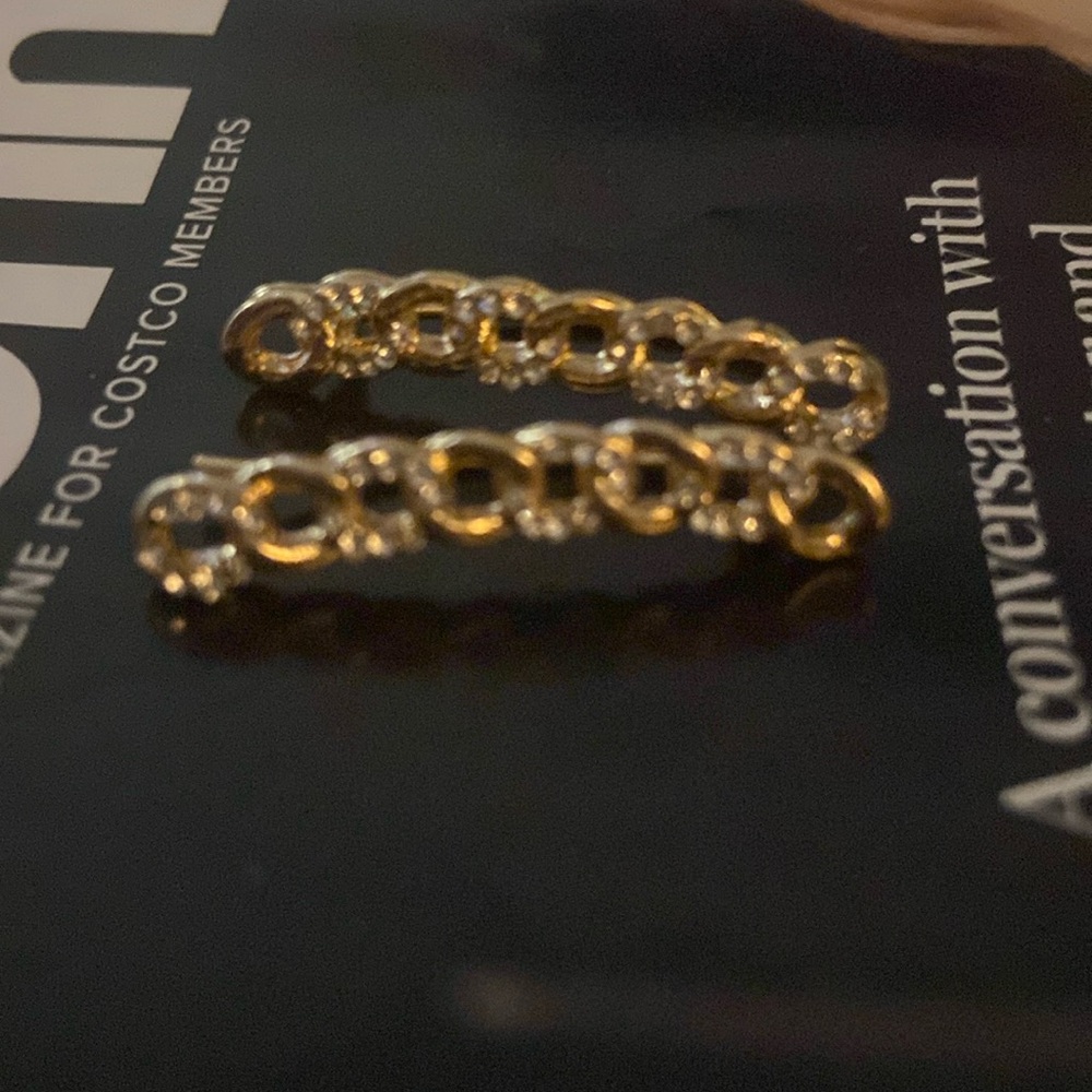 Crawly stunning earrings